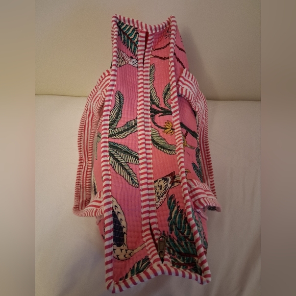 PINK TROPICAL PRINT TOTE BAG - Picture 8 of 16